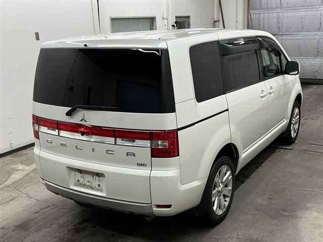MITSUBISHI DELICA D5 2018