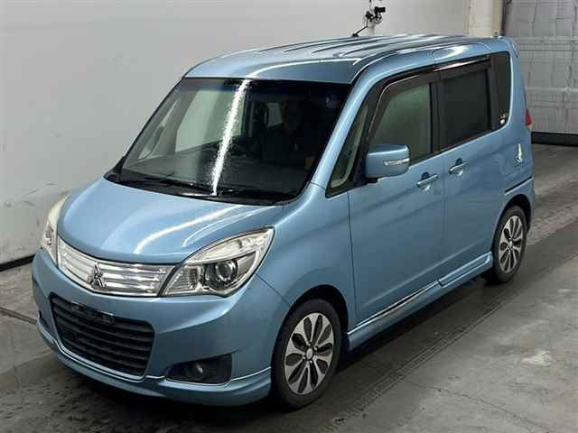 MITSUBISHI DELICA D2 2014