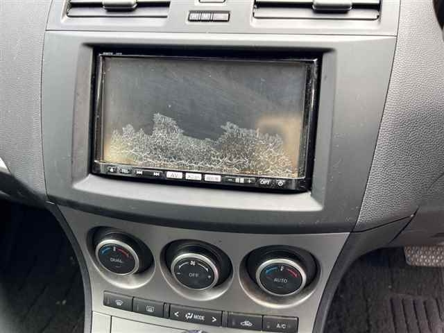 MAZDA AXELA 2010