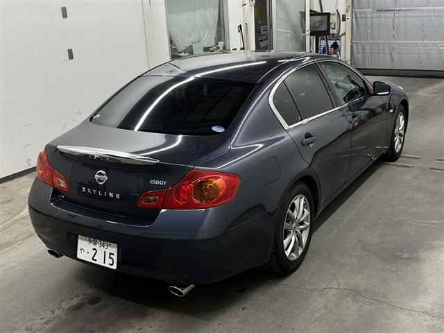 NISSAN SKYLINE 2009