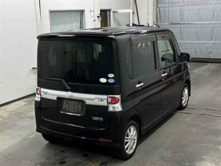 DAIHATSU TANTO 2010