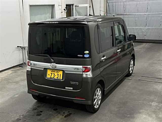 DAIHATSU TANTO 2011