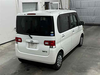 DAIHATSU TANTO 2010
