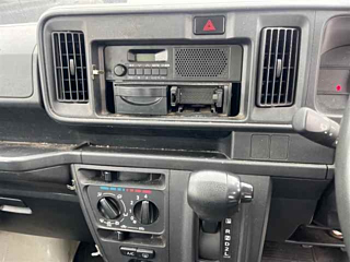 DAIHATSU HIJET VAN 2018