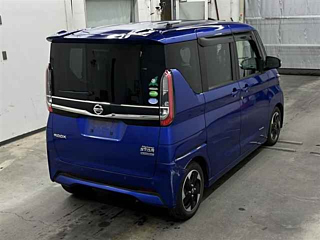 NISSAN ROOX 2020