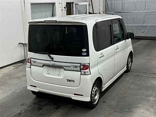 DAIHATSU TANTO 2008