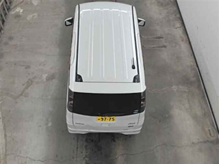 NISSAN ROOX 2013