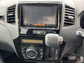 NISSAN ROOX 2013