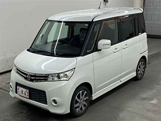 NISSAN ROOX 2011