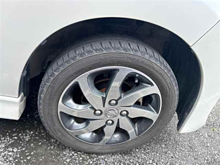 NISSAN ROOX 2011