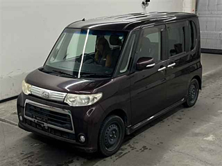 DAIHATSU TANTO 2011