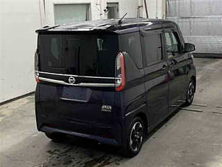 NISSAN ROOX 2023
