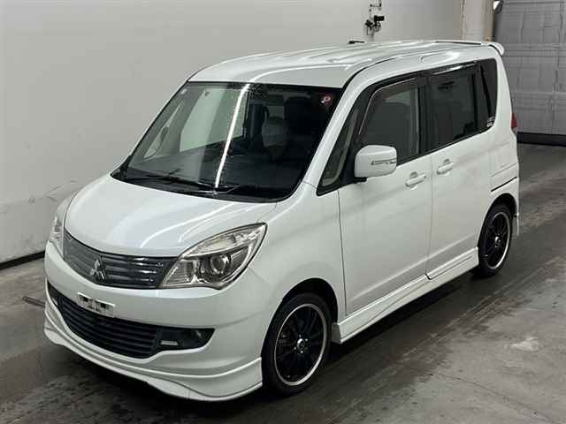 MITSUBISHI DELICA D2 2012