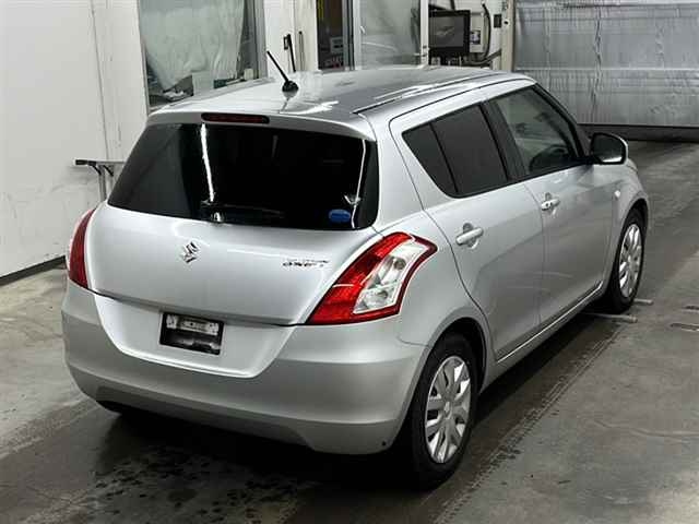 SUZUKI SWIFT 2012