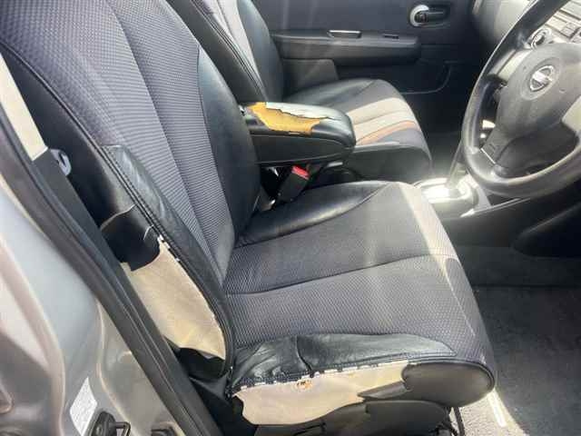 NISSAN TIIDA 2010