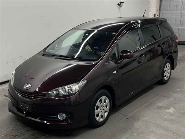 TOYOTA WISH 2010