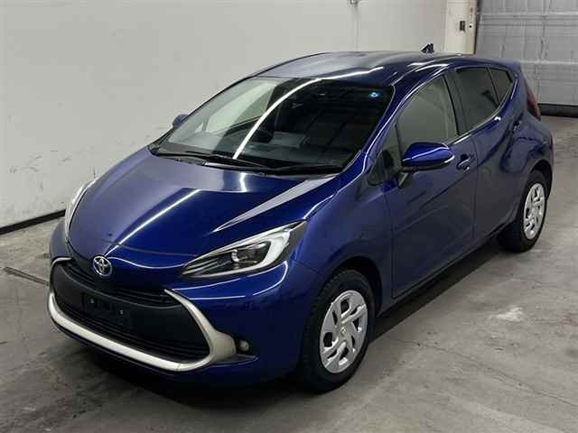 TOYOTA AQUA 2021