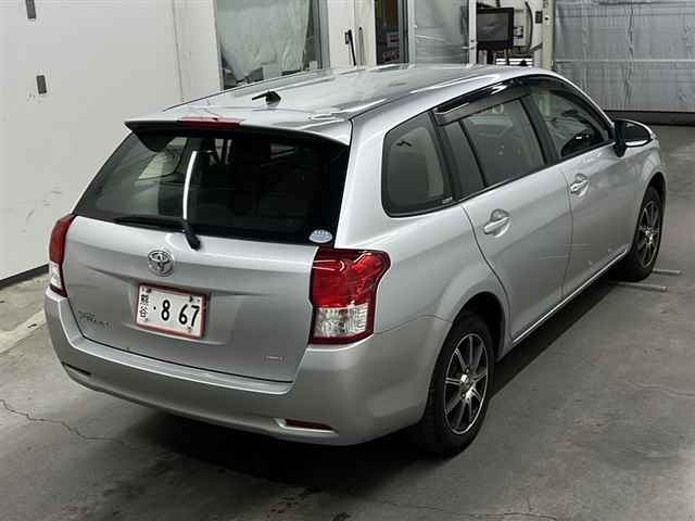 TOYOTA COROLLA FIELDER 2015