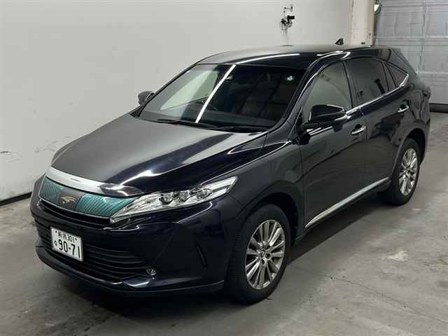 TOYOTA HARRIER 2017