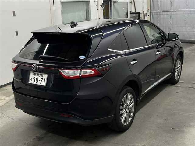 TOYOTA HARRIER 2017