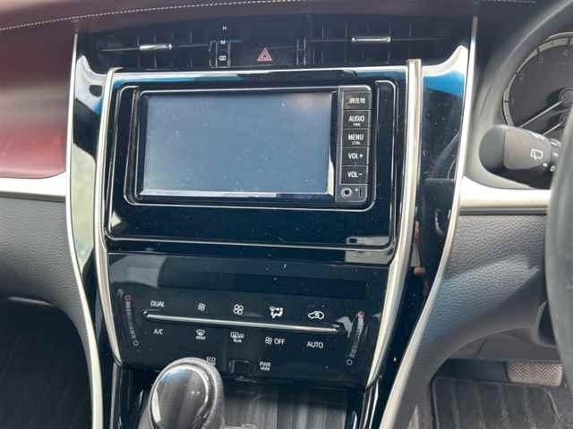 TOYOTA HARRIER 2017
