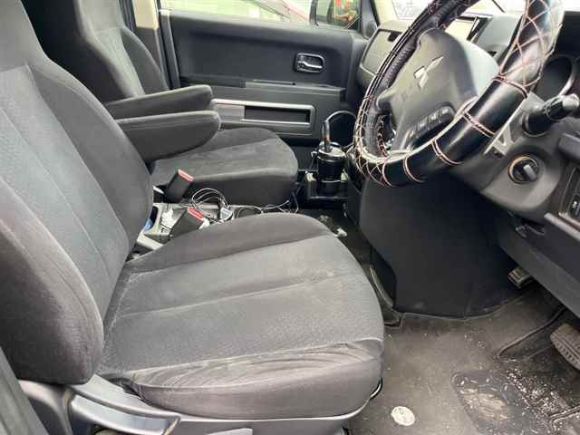 MITSUBISHI DELICA D5 2017
