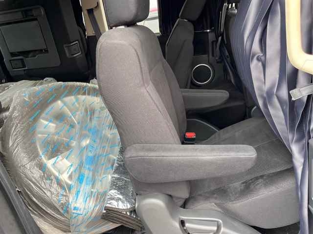 MITSUBISHI DELICA D5 2017