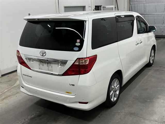TOYOTA ALPHARD 2009