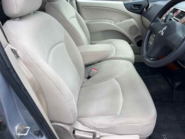 MITSUBISHI COLT PLUS 2008
