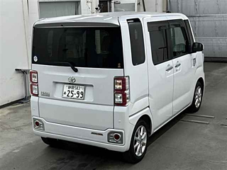 TOYOTA PIXIS MEGA 2020