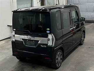 DAIHATSU TANTO 2018