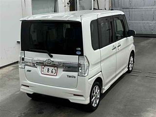 DAIHATSU TANTO 2015