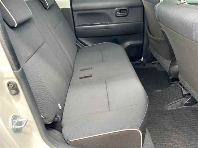 TOYOTA PIXIS SPACE 2012