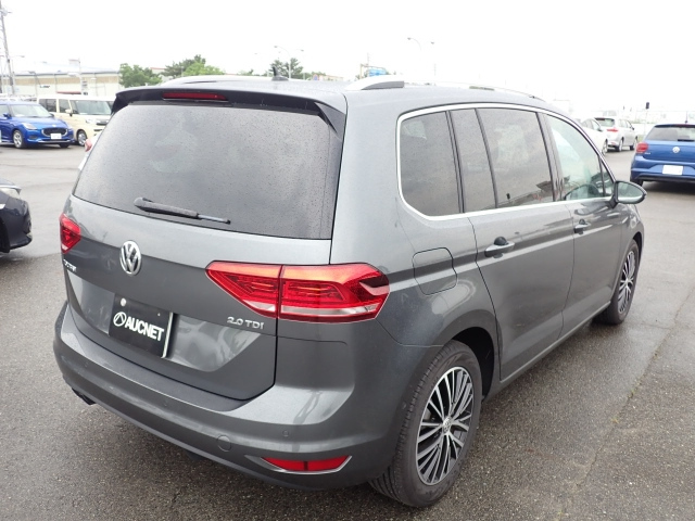 VOLKSWAGEN GOLF TOURAN 2018