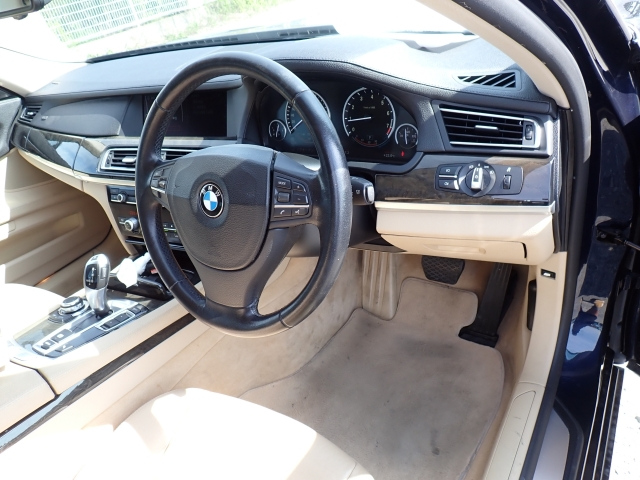 BMW 7 SERIES 2012