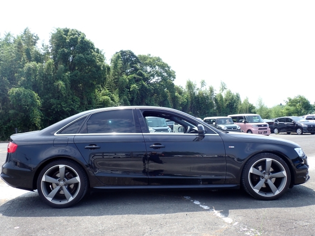 AUDI A4 2014
