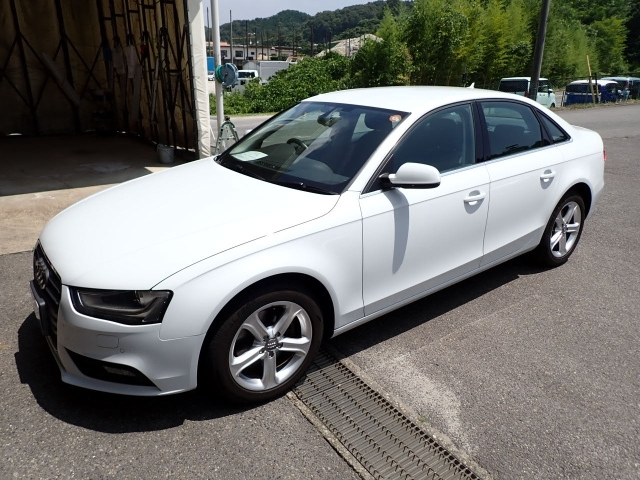 AUDI A4 2014