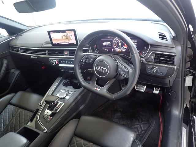 AUDI S4 2019
