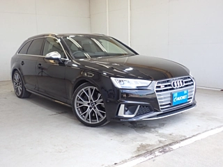 AUDI S4 2019
