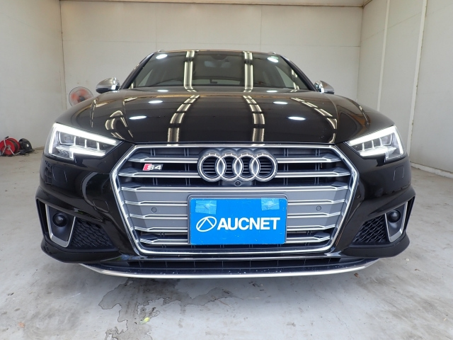 AUDI S4 2019