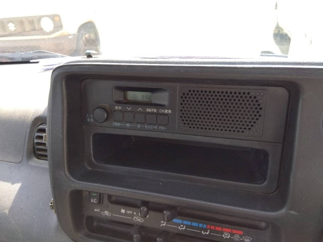 DAIHATSU HIJET VAN 2017