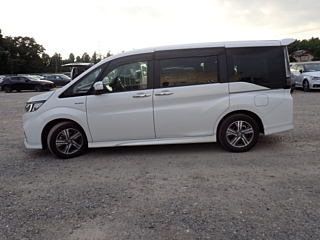 HONDA STEP WAGON 2017