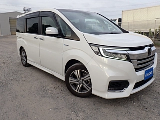 HONDA STEP WAGON 2017