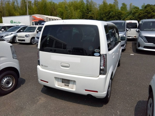 MITSUBISHI EK WAGON 2010