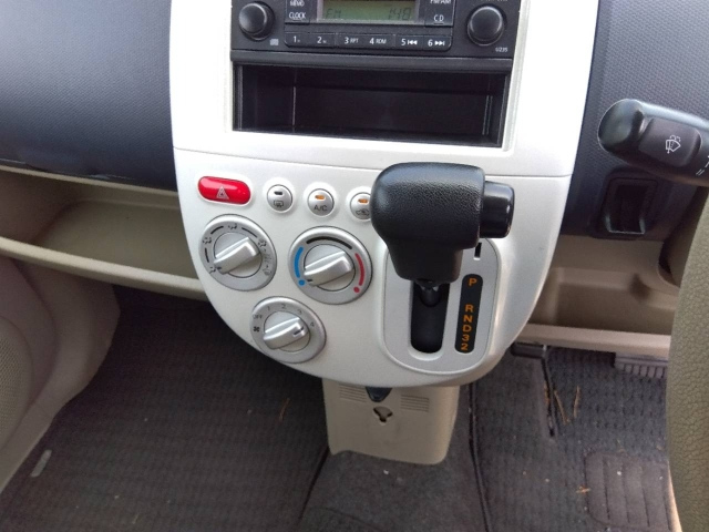 MITSUBISHI EK WAGON 2010