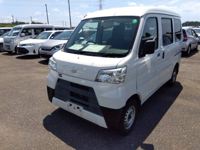 DAIHATSU HIJET VAN 2019