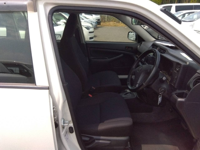 TOYOTA PROBOX 2019