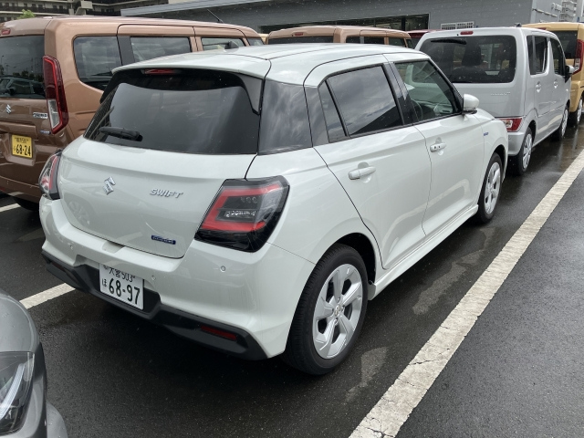 SUZUKI SWIFT 2023