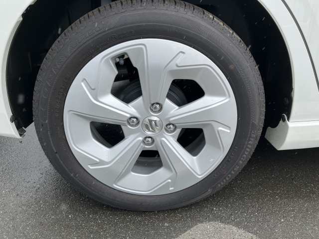 SUZUKI SWIFT 2023