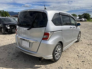 HONDA FREED 2016